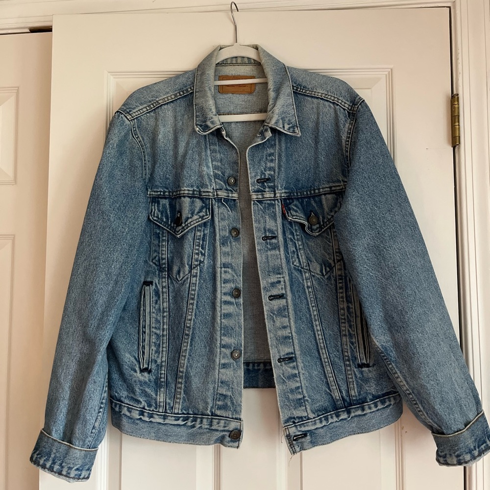 Levi’s oversized jean jacket
